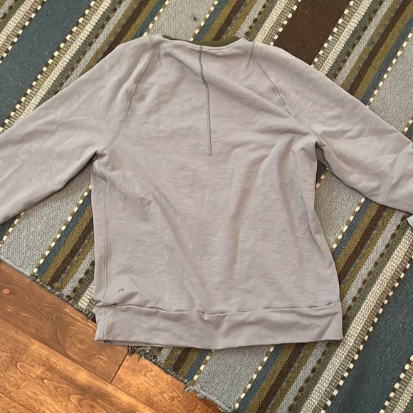 Lulu lemon crewneck pullover size L - Picture 2 of 3
